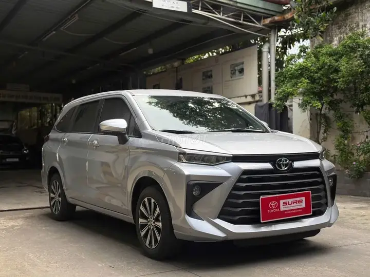Toyota Avanza Premio
