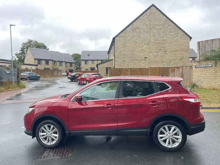 Nissan Qashqai 2014 photo 4