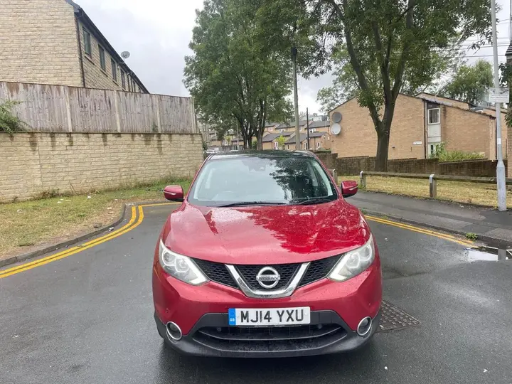 Nissan Qashqai 2014 photo 2