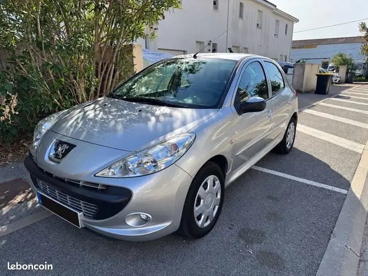 Peugeot 206