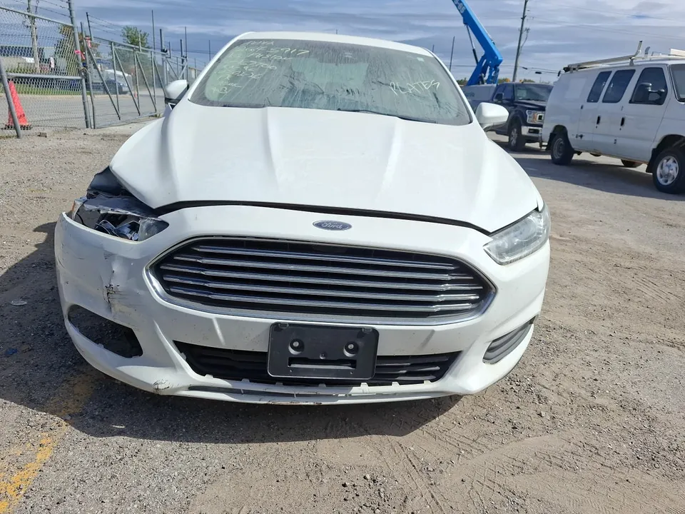 Ford Fusion 2016 photo 2