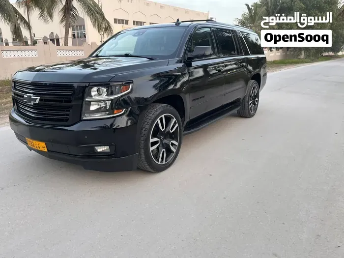 Chevrolet Suburban 2019 photo 3