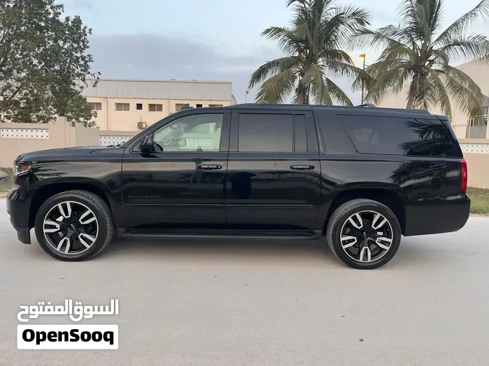 Chevrolet Suburban 2019 photo 4