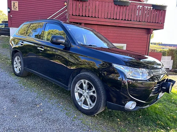 Mitsubishi Outlander 2013 photo 3