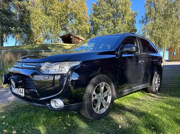 Mitsubishi Outlander 2013 photo 4
