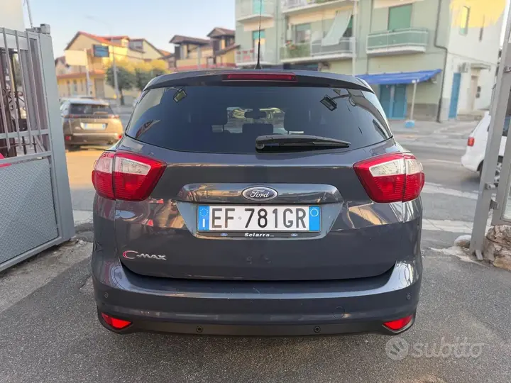 Ford C-Max 2011 photo 5