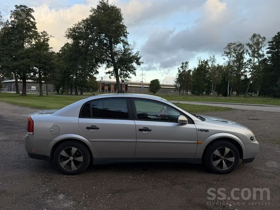 Opel Vectra 2004 photo 3