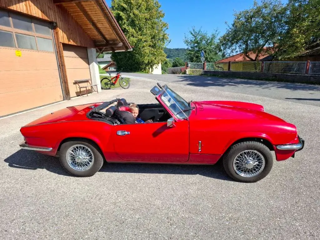 Triumph Spitfire 1500 1976 photo 3
