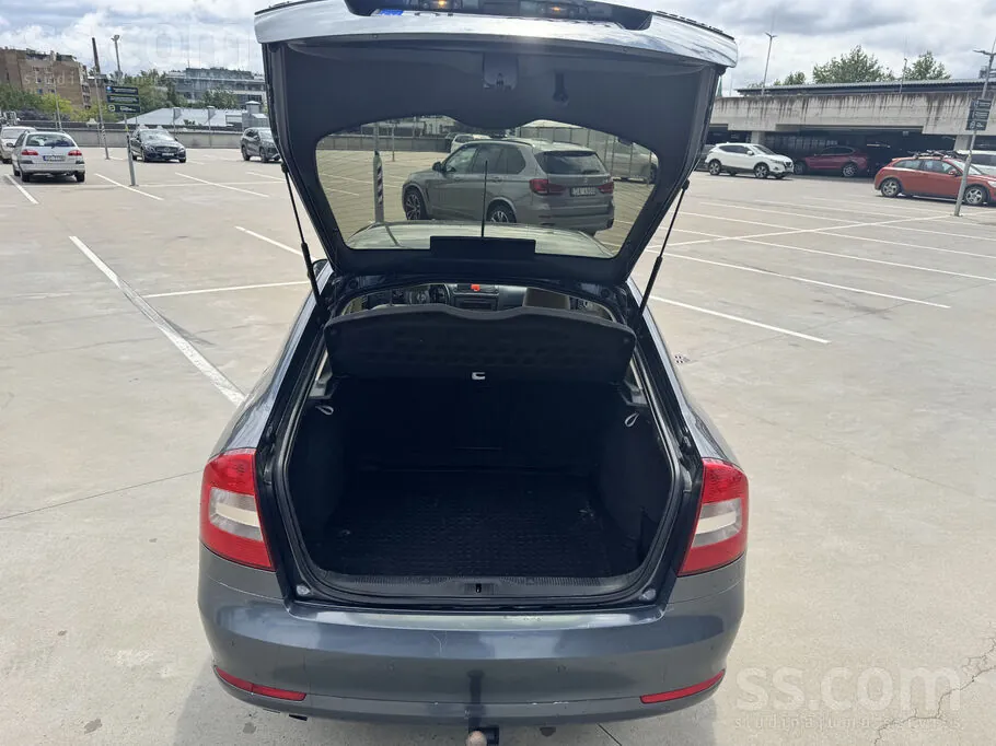 Skoda Octavia 2010 photo 5