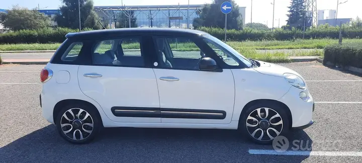 Fiat 500L 2012 photo 3