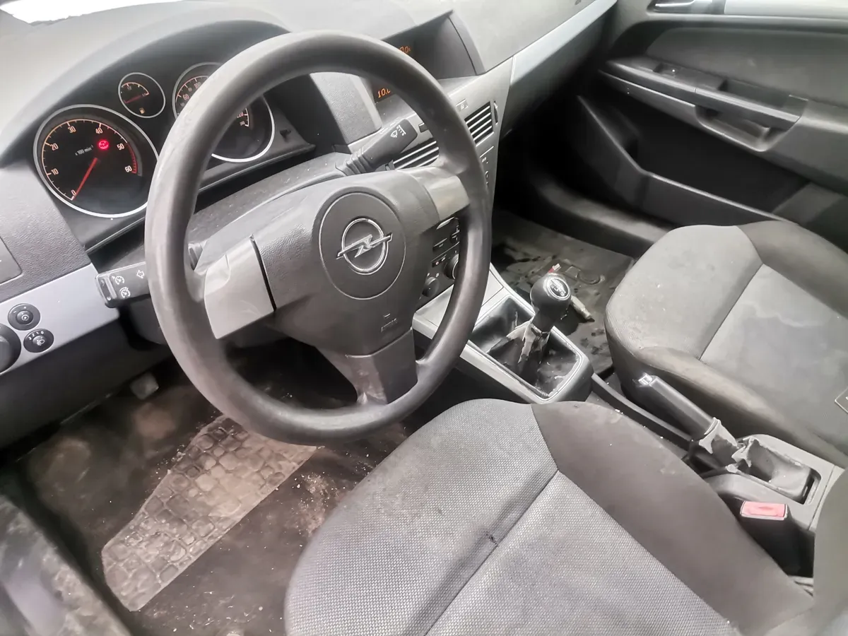 Opel Astra 2006 photo 3