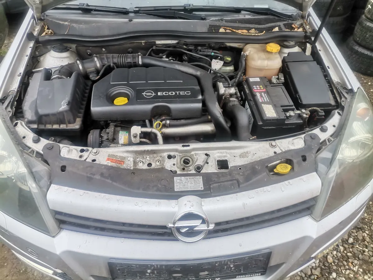 Opel Astra 2006 photo 2