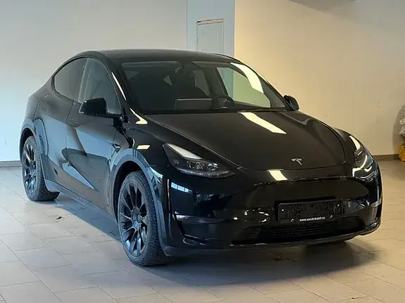Tesla Model Y 2021 photo 2