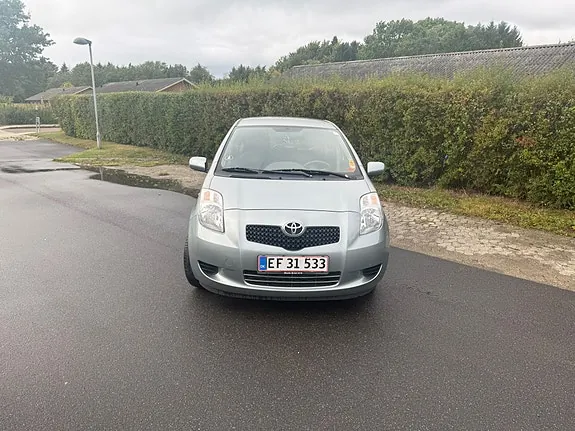 Toyota Yaris 2007 photo 4