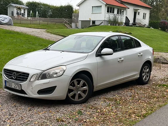 Volvo S60 2012 photo 3