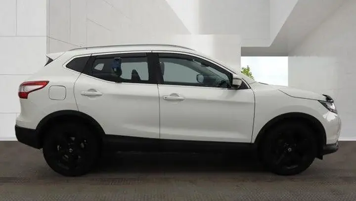 Nissan Qashqai 2015 photo 4