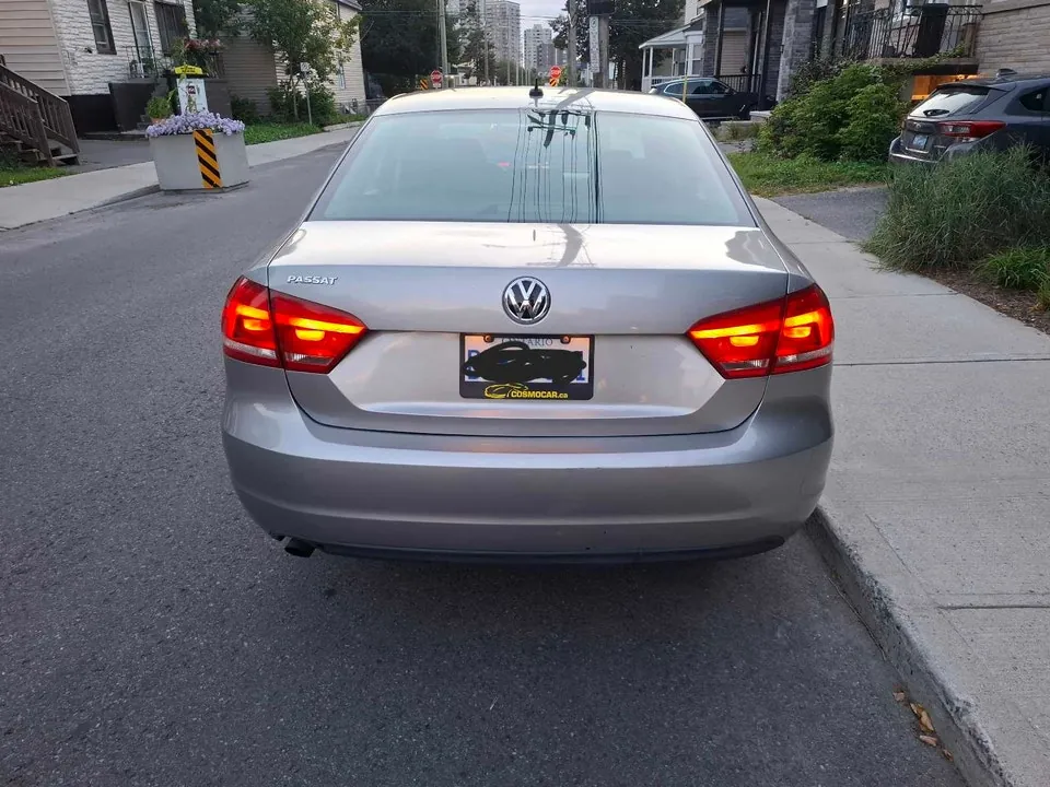 Volkswagen Passat 2013 photo 2