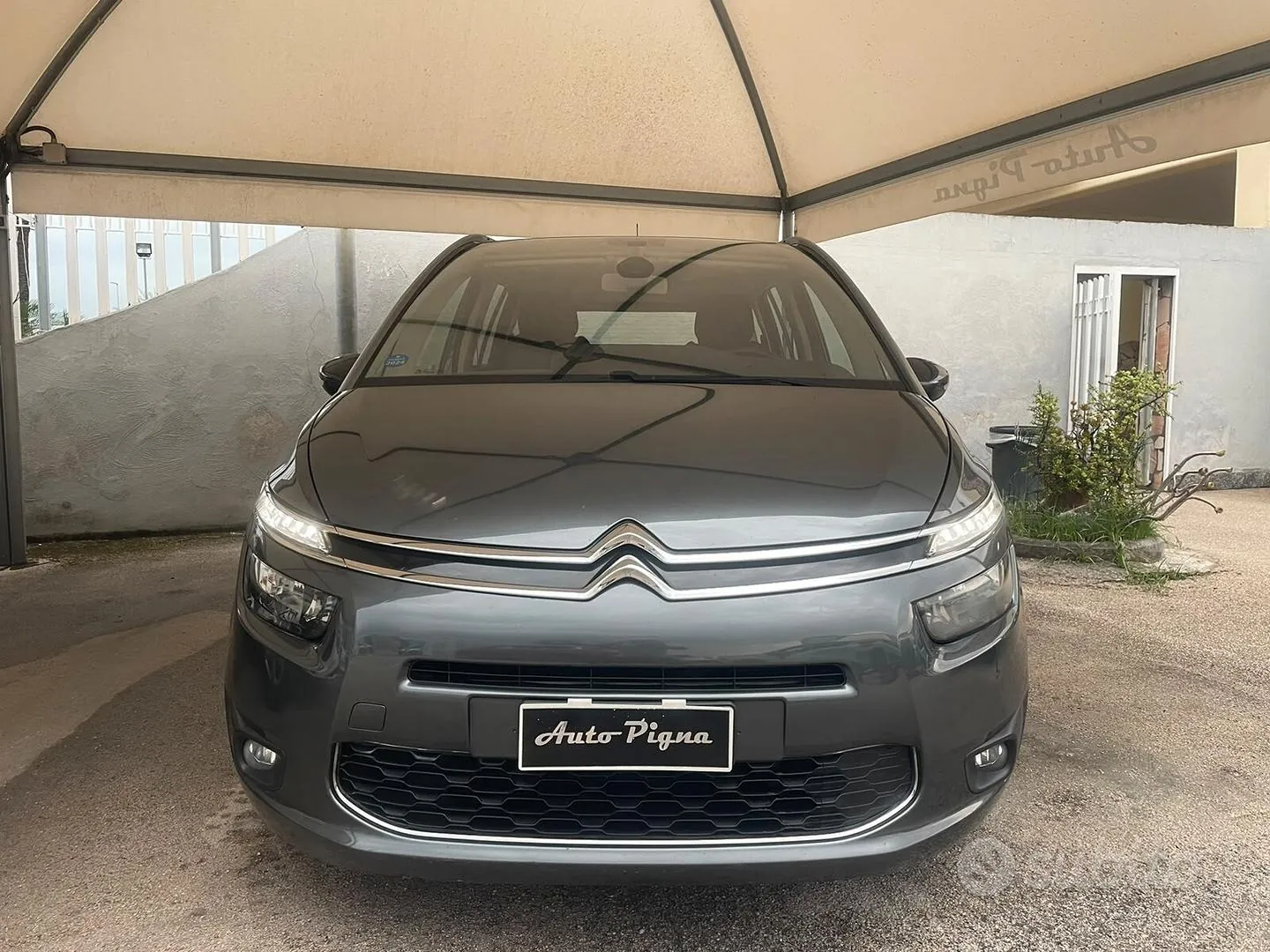 Citroen Grand C4 Picasso 2015 photo 2