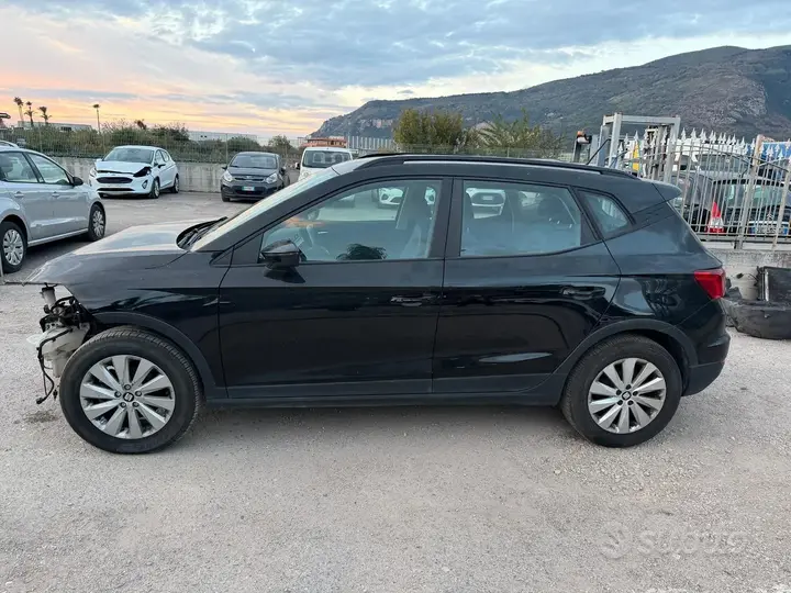 Seat Arona 2019 photo 3