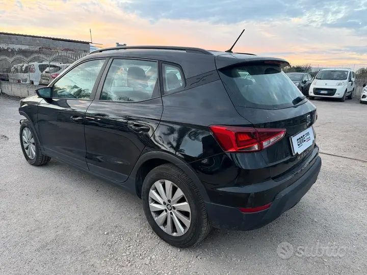 Seat Arona 2019 photo 4