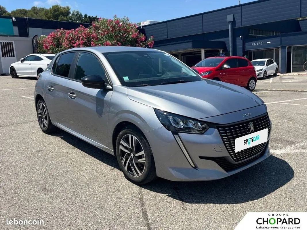 Peugeot 208 2023 photo 3