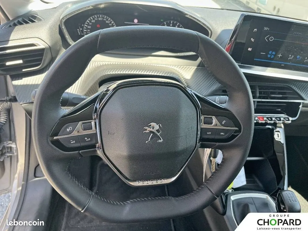 Peugeot 208 2023 photo 5