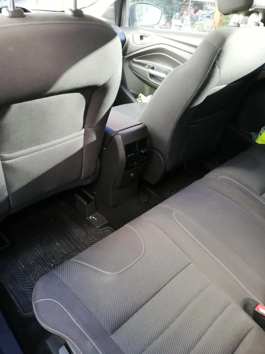 Ford Kuga 2013 photo 3