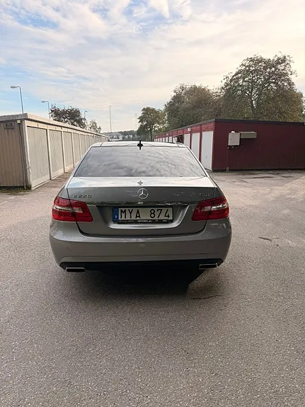Mercedes-Benz E220 2013 photo 2