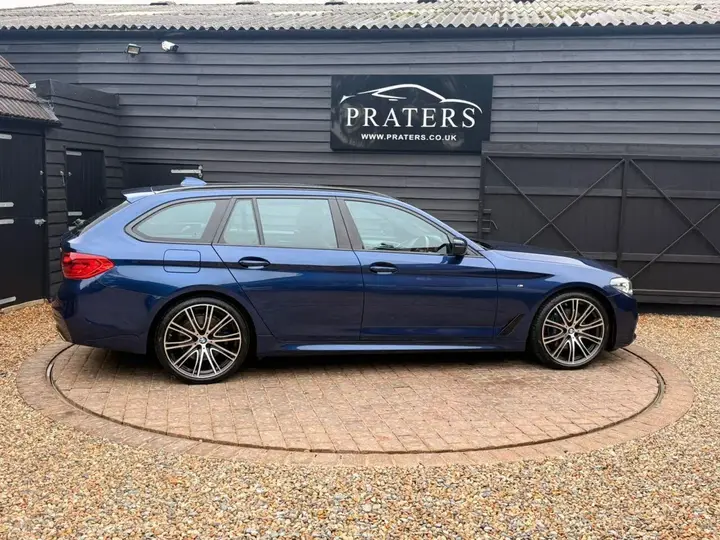 BMW 5 Series 2019 photo 5