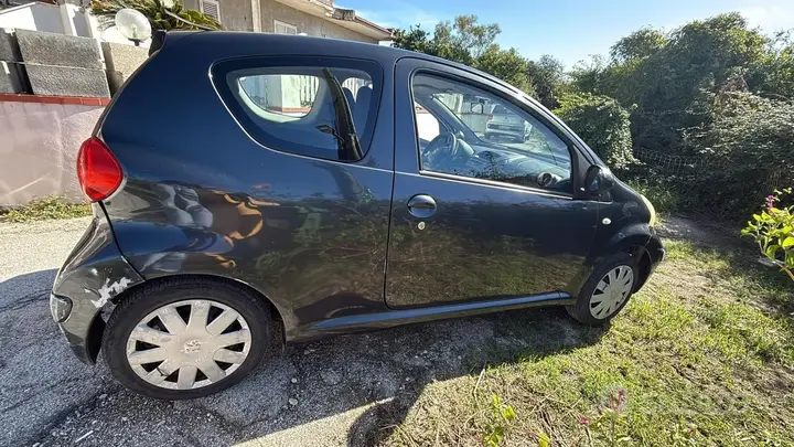 Toyota Aygo 2005 photo 2