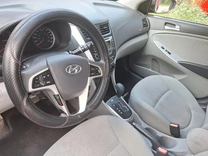 Hyundai Accent 2014 photo 3