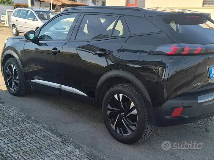 Peugeot 2008 2022 photo 4