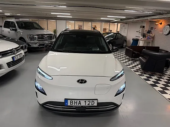 Hyundai Kona 2023 photo 2