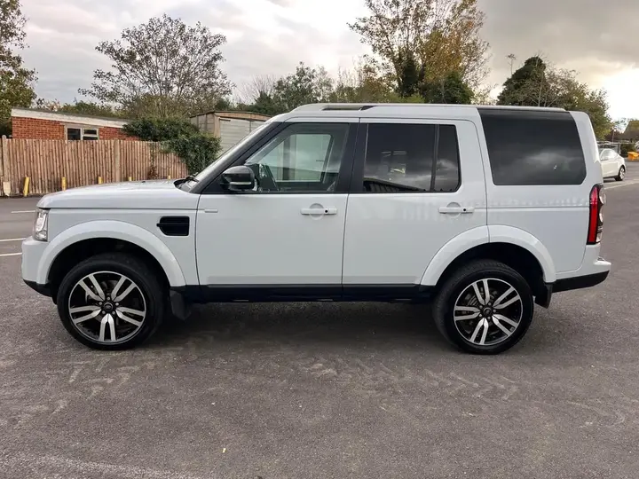 Land Rover Discovery 4 2016 photo 4