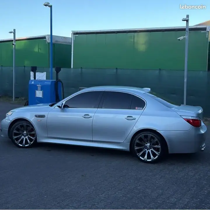 BMW Série 5 2005 photo 2