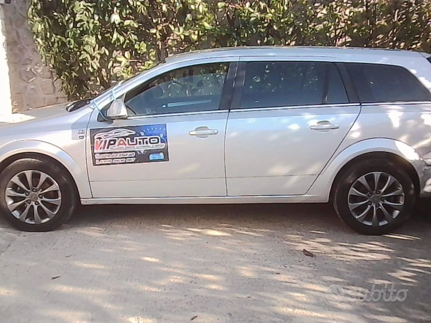 Opel Astra 2010 photo 4