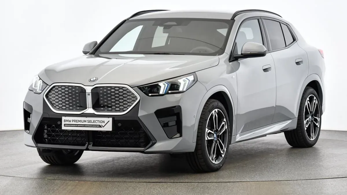BMW Ix2 2025 photo 2