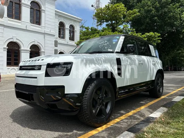 Land Rover Defender 2026 photo 3