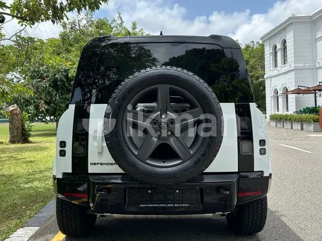 Land Rover Defender 2026 photo 5