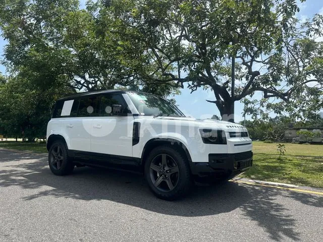 Land Rover Defender 2026 photo 2