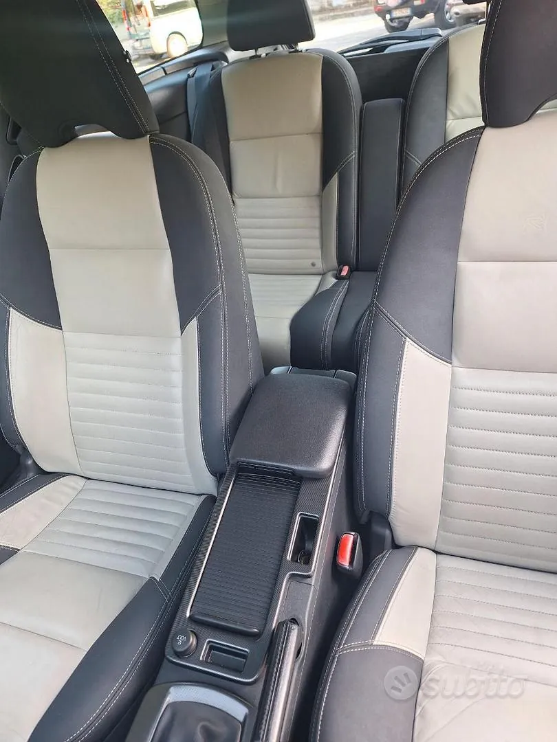 Volvo C30 2011 photo 5