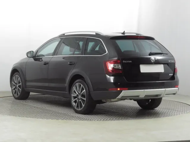 Skoda Octavia 2018 photo 3