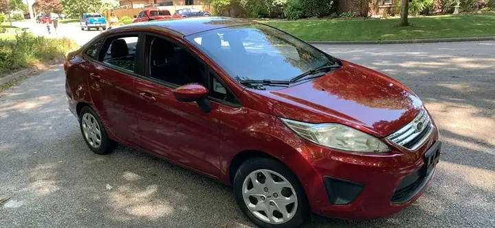 Ford Fiesta 2013 photo 3