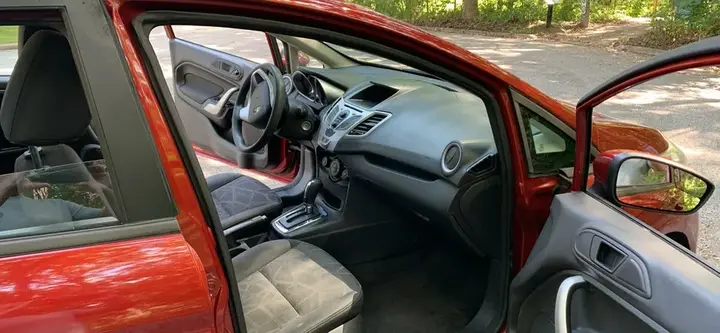 Ford Fiesta 2013 photo 5