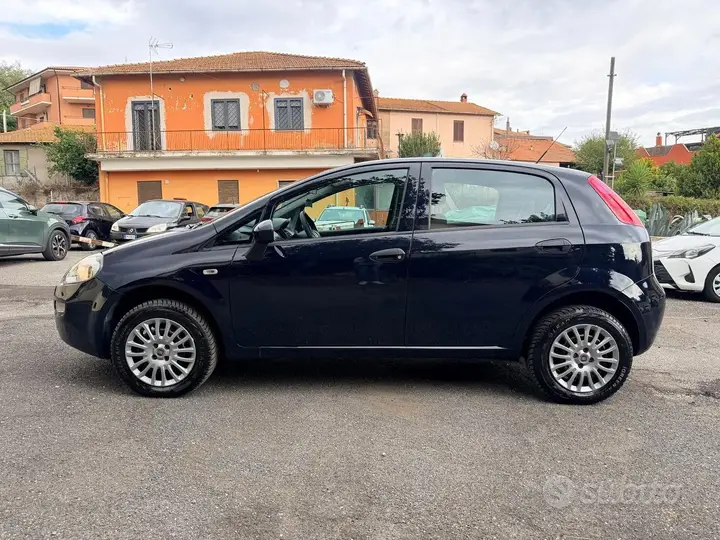 Fiat Punto 2017 photo 2