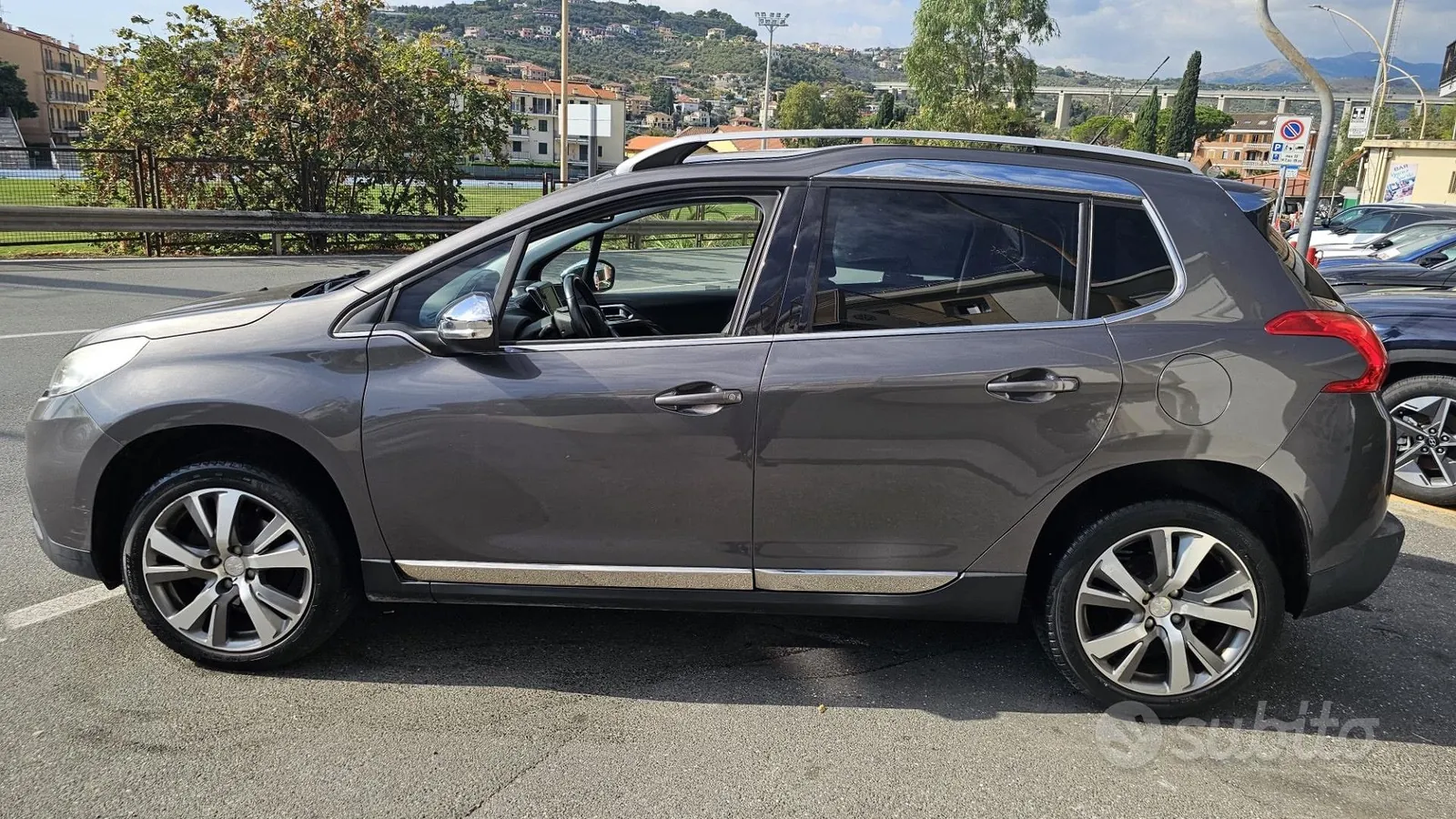 Peugeot 2008 2015 photo 4