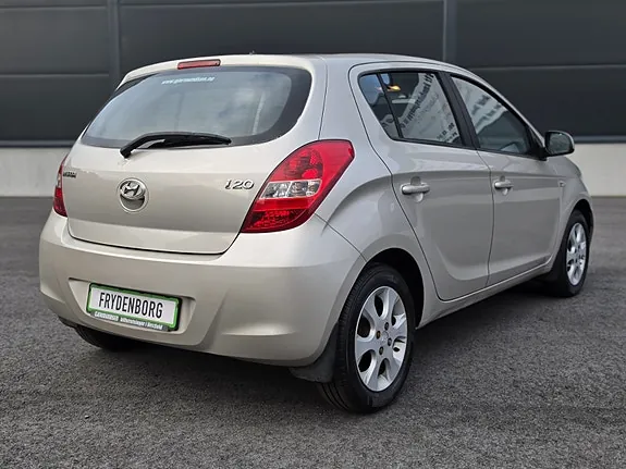 Hyundai I20 2010 photo 5