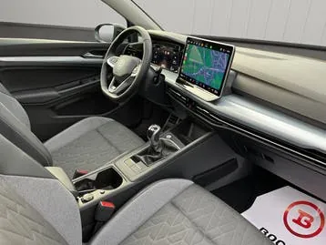 Volkswagen Golf 2024 photo 2