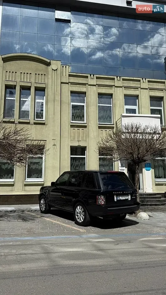 Land Rover Range Rover 2010 photo 3