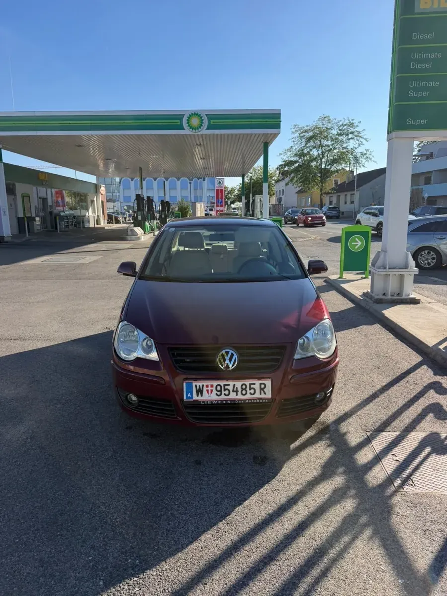 Volkswagen Polo 2008 photo 3